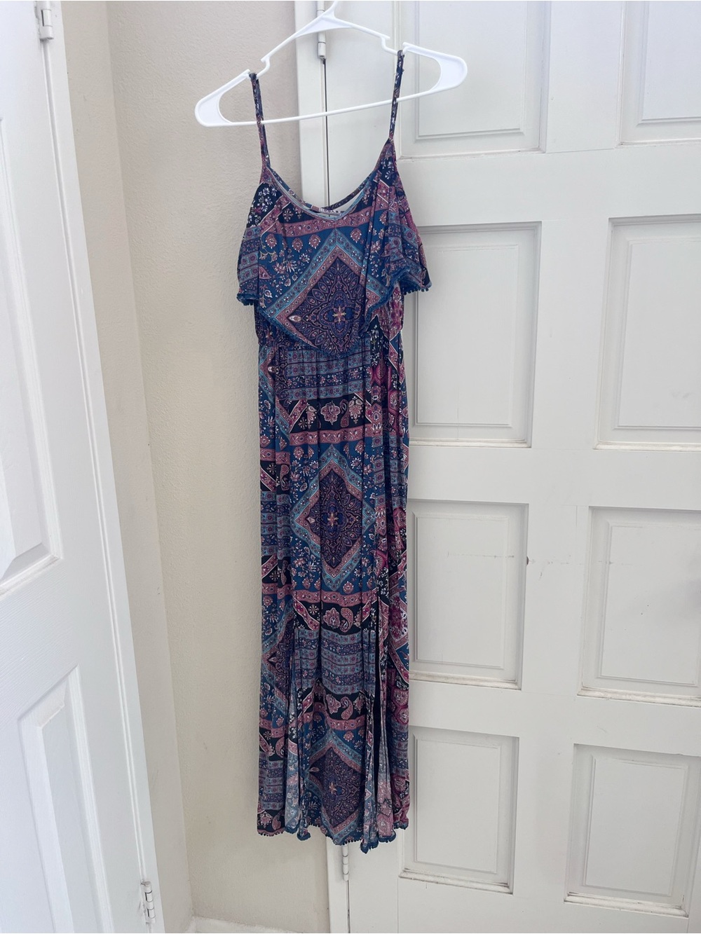 American Eagle  Bohemian Spaghetti Strap Maxi Dress Size XS